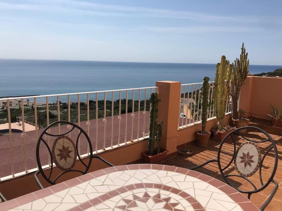 Apartment Great Sea View, Pool & Parking